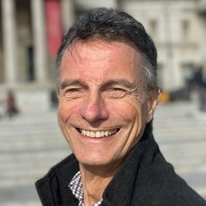 Portrait photo of Alan Veale